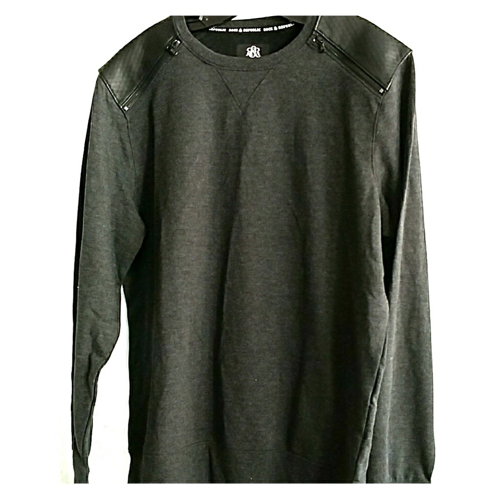 Men's Rock & Republic sweatshirt